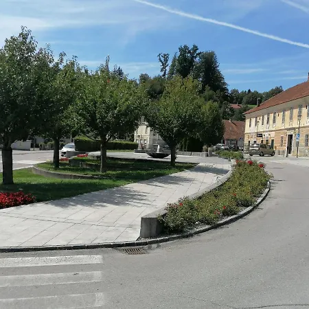 Bukor With Seasonal Pool Apartment Lukovica pri Domzalah