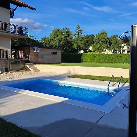 Bukor With Seasonal Pool * Lukovica pri Domzalah