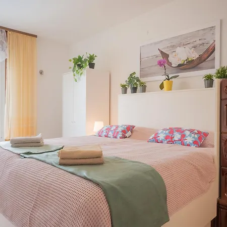 Bukor With Seasonal Pool شقة Lukovica pri Domžalah