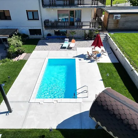 Apartment Bukor With Seasonal Pool