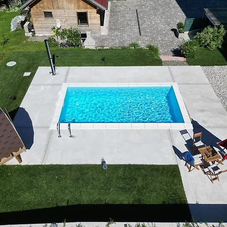 Bukor With Seasonal Pool *