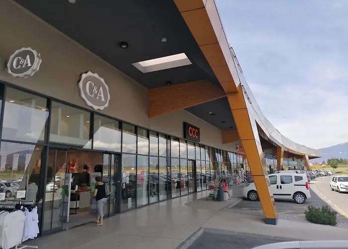 Apartamento Bukor With Seasonal Pool *