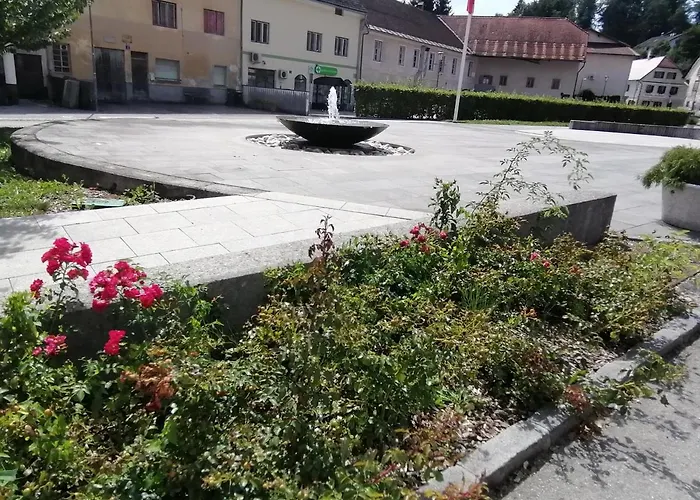 Bukor With Seasonal Pool *