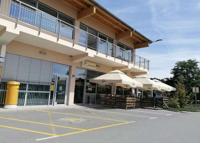 Bukor With Seasonal Pool