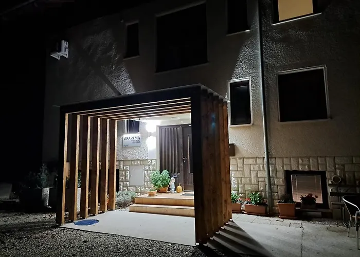 Bukor With Seasonal Pool