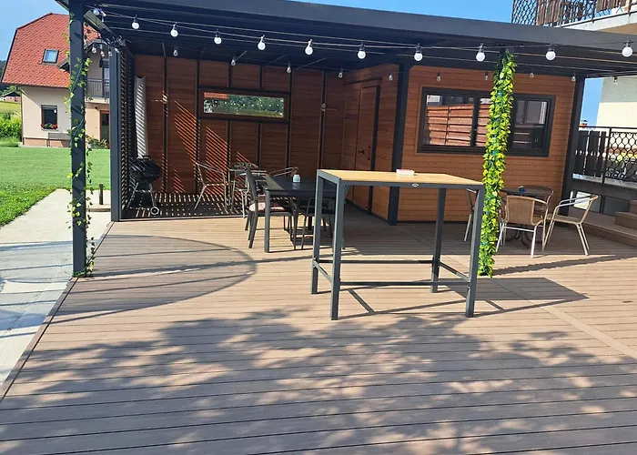 Bukor With Seasonal Pool Apartamento Lukovica pri Domzalah