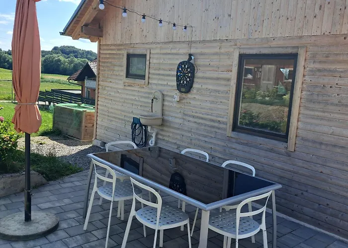 Apartamento Bukor With Seasonal Pool