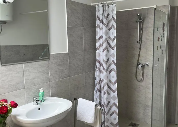 Bukor With Seasonal Pool * Lukovica pri Domzalah