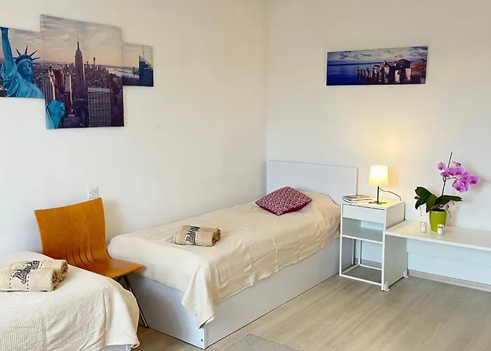 Bukor With Seasonal Pool *