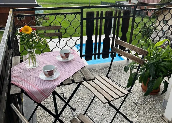 Bukor With Seasonal Pool *