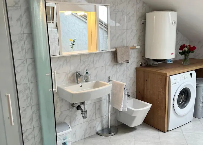 Bukor With Seasonal Pool * Lukovica pri Domžalah